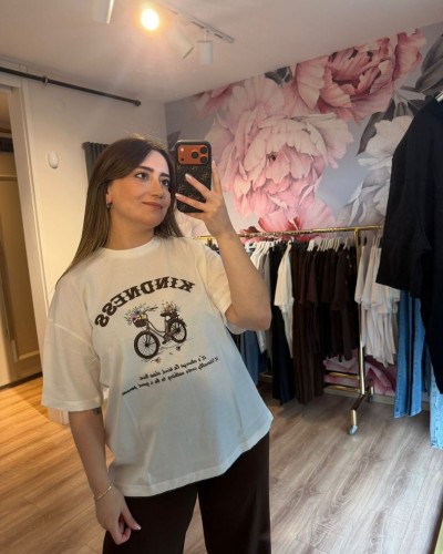 NAKIŞLI TİŞÖRT